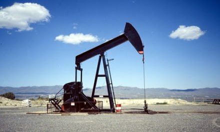 Sigue la caida libre del precio del petróleo
