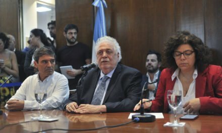 González García señaló que el gobierno estudia como seguir la cuarentena