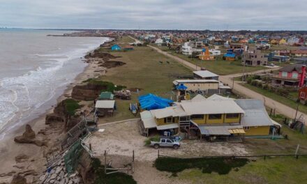 Mar Chiquita: La erosión de la costa pone en riesgo viviendas